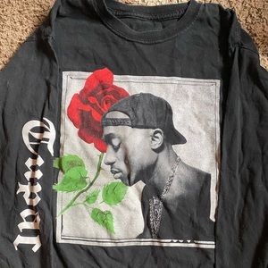 tupac long sleeve size small